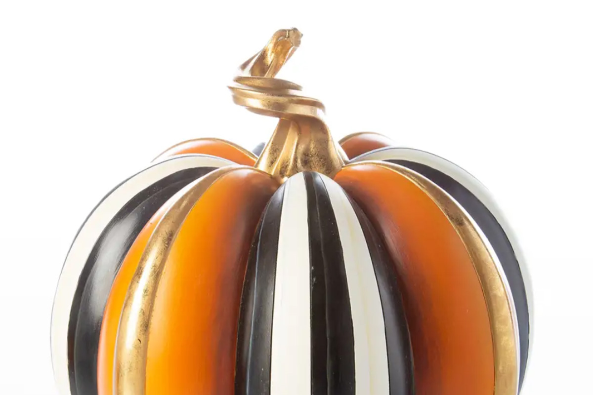 Striped pumpkin header