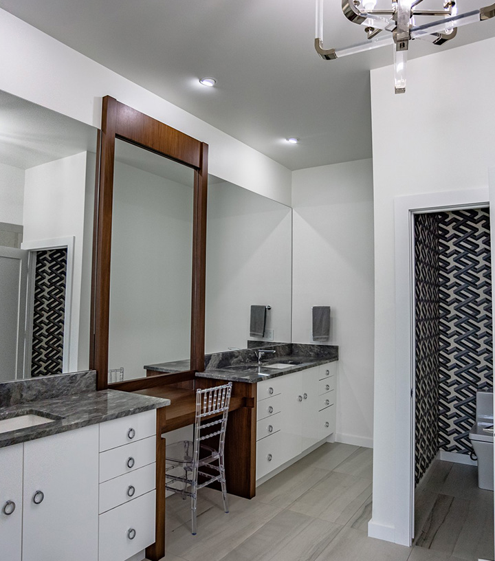 A makeup/vanity area of a bathroom